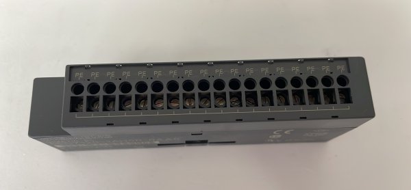 Additional terminals (PE)